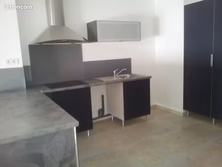 martigues cv ferrieres t2 duplex avec balcon 2eme etage