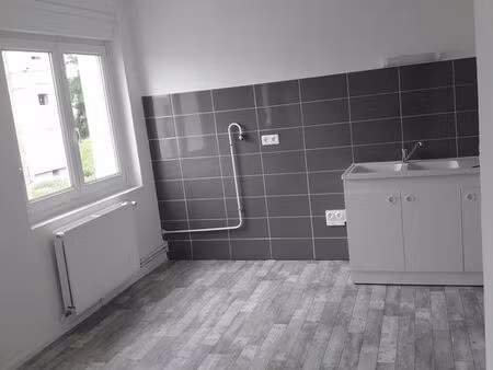 bel appartement type 5 – à l’étage – petite-rosselle