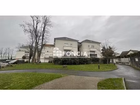 joli appartement avec balcon