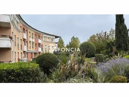 pechabou : t3 avec balcon  cave et deux places de parking