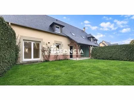 belle maison de 94 m² en plein centre-ville de saint-arnoult