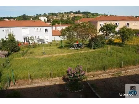 location t3 avec jardin et garage