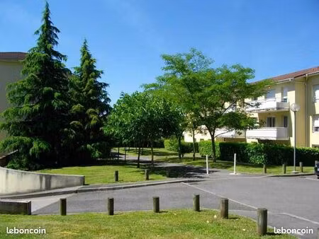 t2 bis 54 m²  secteur hôpital  boulevard de la paix  résidence récente et sécurisée paradi
