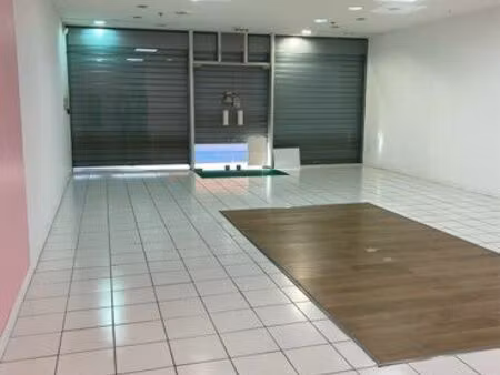 à louer local commercial