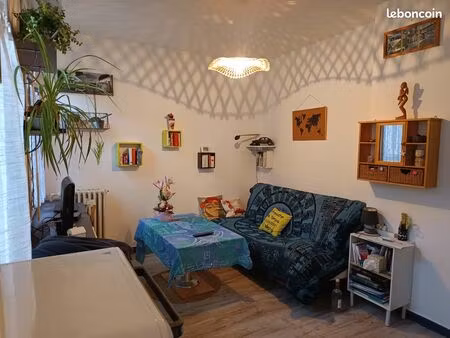 appartement 1 pièce meublé – centre-ville de rochefort