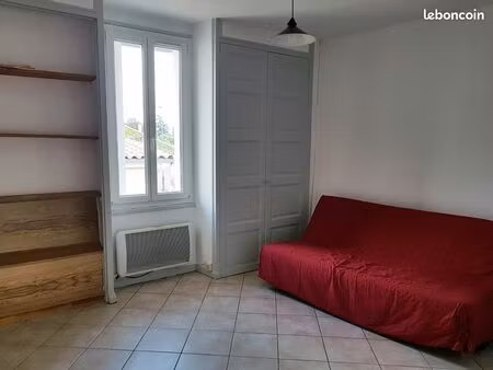 chateauvert proche centre ville et point central bus■ou■t1bis chateauvert proche centre vi