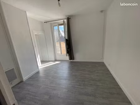 appartement t3 46m² centre ecommoy
