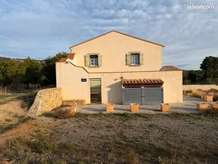 gruissan – maison t3 meublé 65m² sur domaine viticole – dpe a – climatisation & parking