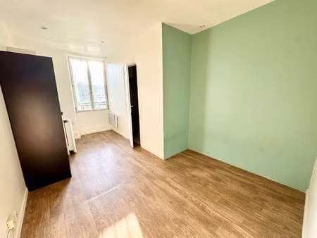 location appartement t1 à fontaine-le-port (77590) : à louer t1 / 14m² fontaine-le-port