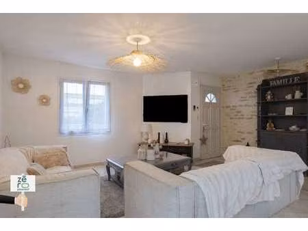 vente maison à sainte-gemme-la-plaine (85400) : à vendre / 123m² sainte-gemme-la-plaine