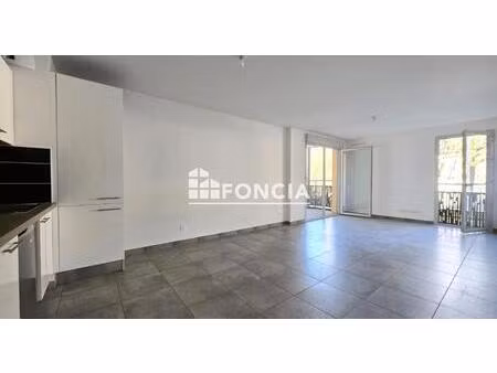 bonneville : t2 + cave + stationnement au sous-sol