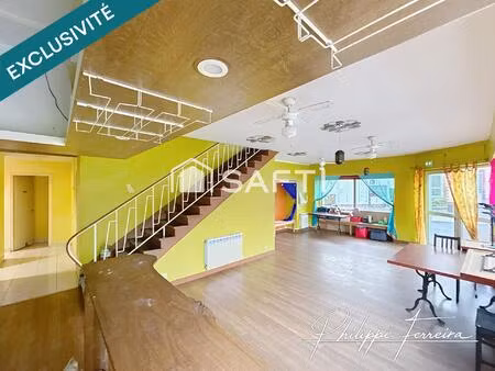 immeuble  4 appartements + local loué 430€/mois