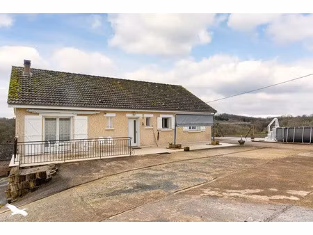 vente maison 4 pièces 106 m² à varetz (19240)  269 000 €