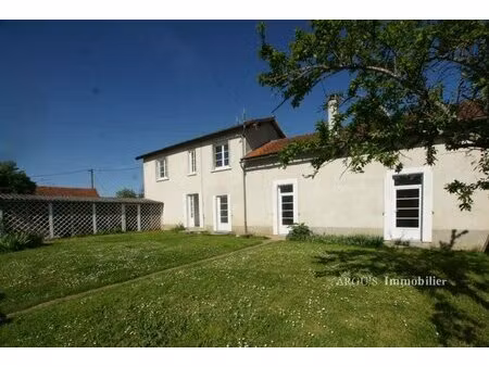 maison 4 pièces 99 m² à louer civray 86400 ? | era immobilier