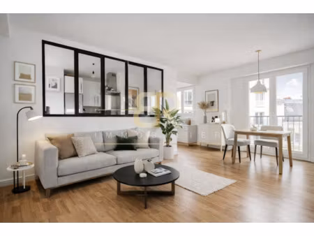 balcon / ascenseur / ancien