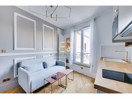 studio refait à neuf face au moulin rouge paris 9e (7500