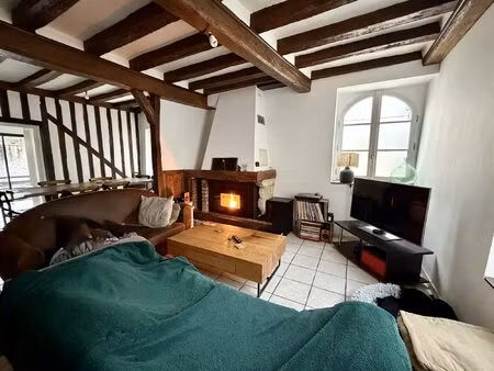 charmante maison de ville avec extérieur