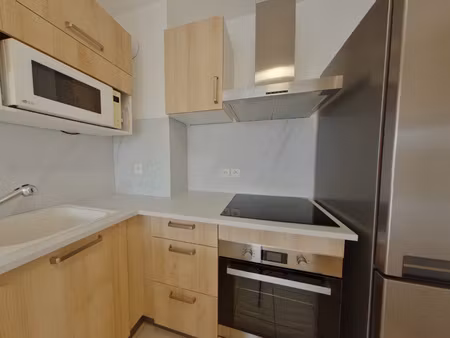 a louer bergerac ville t2 avec ascenseur et place de parking