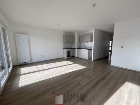 appartement t4 avec chauffage - plafonnement lli