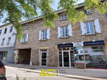 macon proche parking monnier t2 en duplex - charme