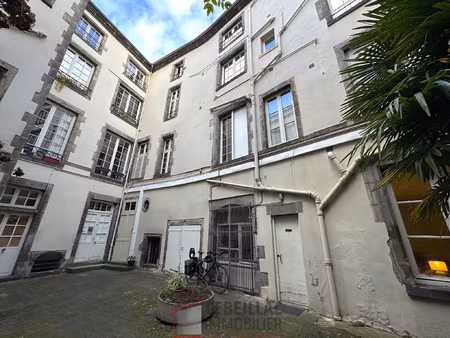 immeuble 8 appartements + 1 local commercial