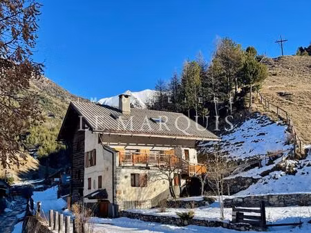 ceillac – parc naturel du queyras – maison avec terrasse plein sud  jardin et magnifique v