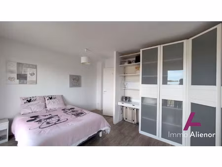 maison de ville - libre de suite