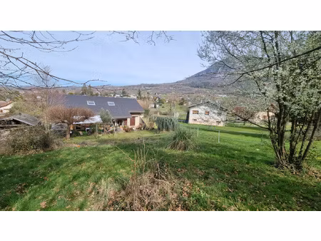 mouxy - maison traditionnelle 188m2 - terrain constructible