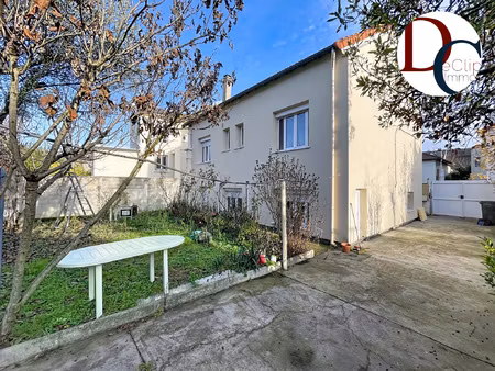 agréable maison 4 chambres avec jardin - parking - dépendanc