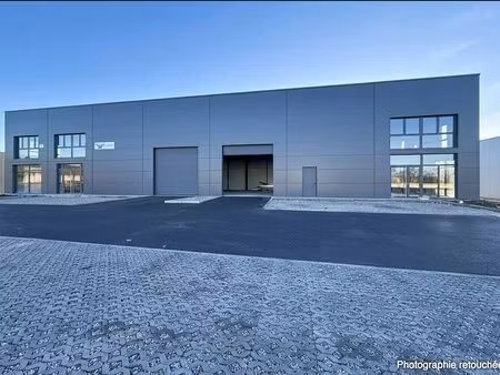 location local commercial 1 pièces 800 m2 à bourgoin-jallieu