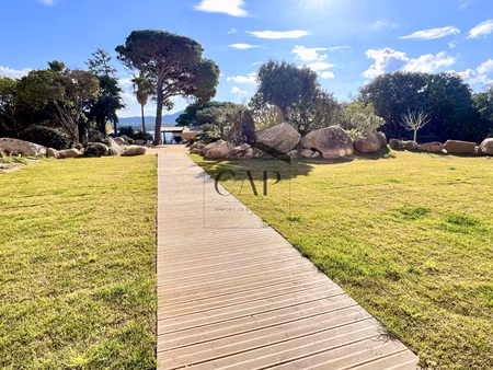 t2 de standing à deux pas de la plage – investissement attractif en corse