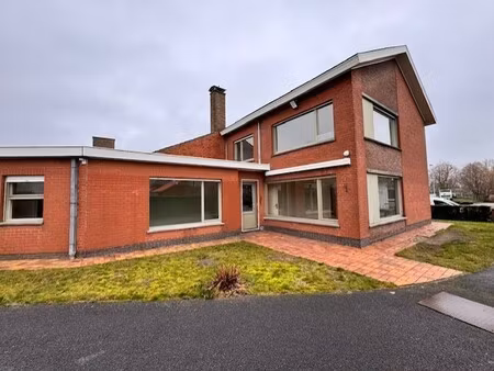 huis te huur in zerkegem met 3 slaapkamers
