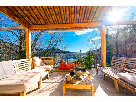 vente maison 5 pièces 178 m² gilette (06830)