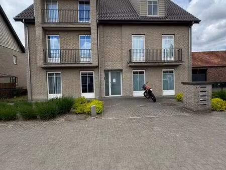 appartement te huur in kalmthout met 2 slaapkamers