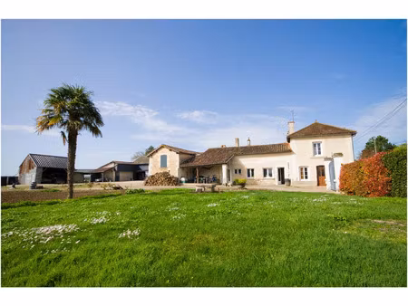 maison à vendre saint martin la pallu 7 pièce(s) 180m2 179 990€