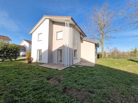 location maison 5 pièces 104m² rochetoirin 38110