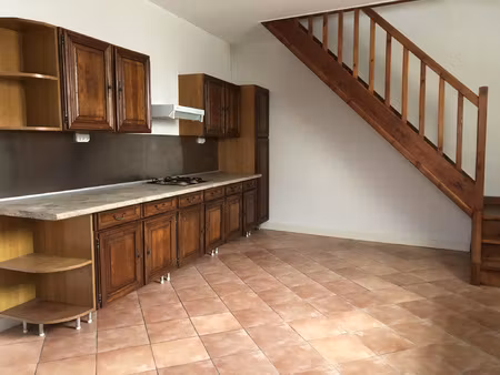location maison 3 pièces 60m² la roche chalais 24490