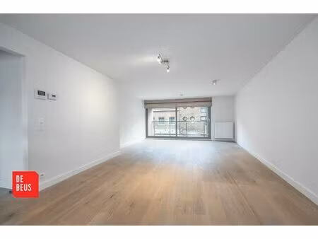 luxueus 2 slaapkamer appartement in het hartje van gistel