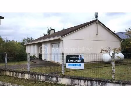 maison de ville de 121 m² à nazelles-negron