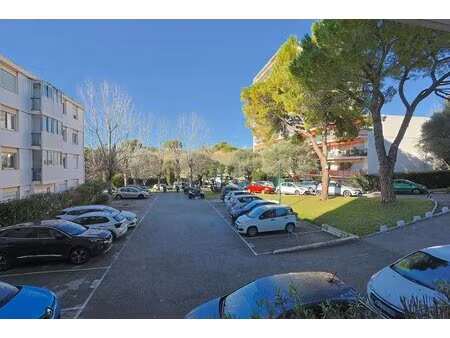 à vendre – 2 pièces avec stationnement & cave – antibes  les terrasses d’antibes / secteur