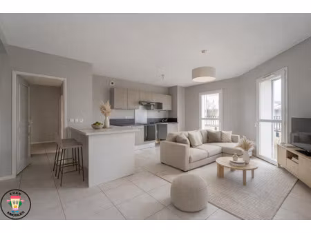 appartement t3 lumineux avec espace extérieur villenave-d'