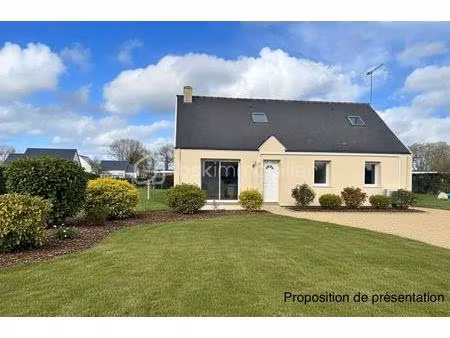 maison traditionnelle de 106 m² à allineuc