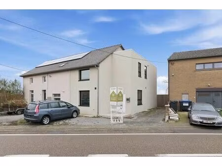 knusse gezinswoning met 3 slks in het landelijke kortijs