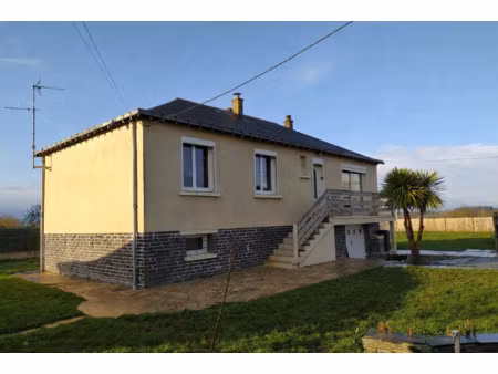 pavillon en campagne proche segré