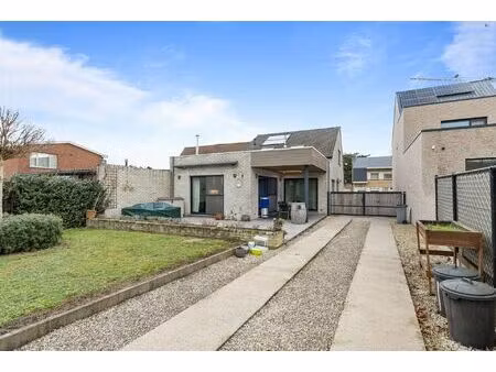 recente hob met 3 slaapkamers te sinaai