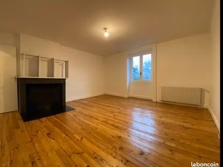 maison de centre-bourg à louer