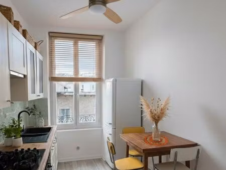 t1bis de charme – poutres & verrière – cours tolstoï