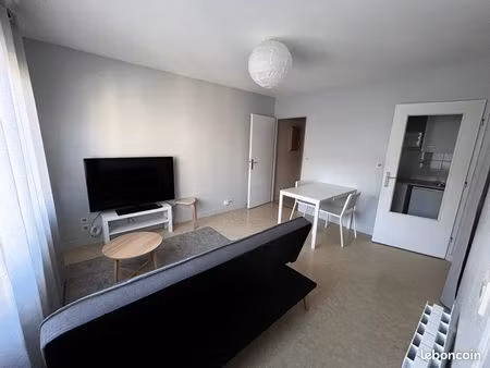 location t2 - bourges