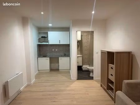 grand studio pigalle-moulin rouge