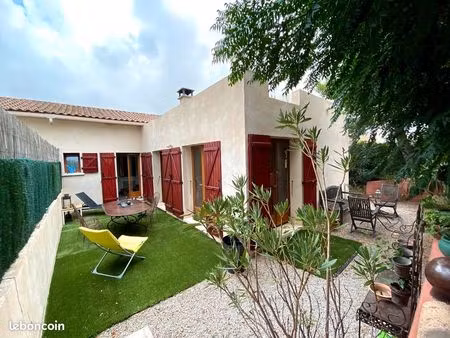 plaissan : maison t3 sur 350 m² de terrain au calme